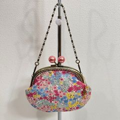 【特価・新品】「小花柄」小さながま口バッグ・チェーン付き（口金12.5センチ）ハンドメイド 可愛い　7291