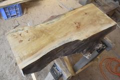 アウトレット ポプラの一枚板 長さ約89cm 幅約35～50～39cm 厚さ約5.8cm DIY用 Z003
