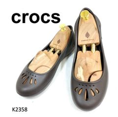 クロックス　Thea Woman　新品未使用　フラット　ダークブラウン　W9