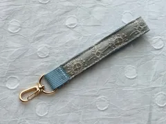 再販　ミナペルホネン　アネモネのストラップ　落下防止　スマホ　ポーチ　ハンドメイド