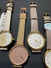 【新品未使用】定価3,000円【税込3,300円→1,980円】レディースリストウォッチ ナースウォッチ 腕時計 ver。②