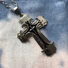 十字架　クロムネックレス