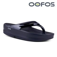 新品 OOFOS ウーフォス Oomega メガ　サンダル BLACK 正規品 ウーフォス オリジナル Oomega レディース スポーツサンダル ビーチサンダル リカバリーサンダル サンダル 定番 人気 厚底 軽量 旅行 夏