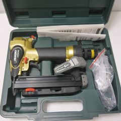 HIKOKI ハイコーキ 高圧タッカ N2504HM 未使用 エアダスタ付 ライト付フック 空打防止機構 ダイヤル式打込み深さ調整≡DT6335