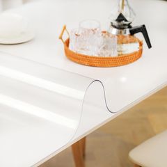 【迅速発送】テーブルクロス 透明 85*165cm エンボス加工 厚さ1.5mm PVC テーブルマット クリア ビニール 無臭 PVC製 デスクマット テーブルカバー 縮みなし 防水 汚れ防止 撥水加工 はカスタマイズ可能です