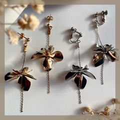 【304ステンレス ポスト 24KGP 本金メッキ】 ゴールド シルバー メタル フラワー チェーン お花 ピアス 揺れる 大ぶり モード 花びら ロング ハンドメイドピアス アレルギー対応 【イヤリング変更可能】