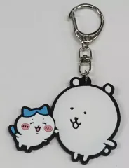 【中古】雑貨 くま抱っこ(ハチワレと) 「自分ツッコミくま×ちいかわ なんか小さくてかわいいやつ ナガノマーケット ラバーキーホルダー」 ナガノマーケット店頭限定