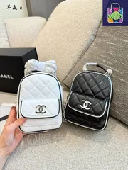 【今日特価】Chanel シャネル 25P 新作 パンダカラー 多用途小型デュアルショルダーバッグ 羊皮製 ボックス付き