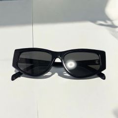 CELINE サングラス & フォンポーチ セット - メルカリ
