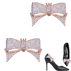 「在庫わずか」耐久性 汎用性 簡単装着 子供 脱げ防止 ワンタッチ着脱 大人 アクセサリー パンプス 結婚式 シューアクセサリ 靴飾り 靴アクセサリー 発表会 キラキラ 【2個入り】 入学式 シューズアクセサリー クリスタル 卒業式 シューズクリップ [Doy