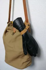 本革グローブホルダーのサムネイル