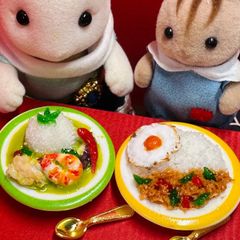 567ガパオライスとグリーンカレーセット⭐️ミニチュアフード　ドールハウス　リカちゃん　シルバニア　樹脂粘土　ねんどろいど　ブライス　オビツ　フィギュア　ミニチュア　フェイクフード