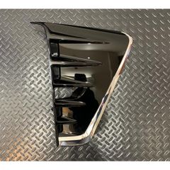 30ヴェルファイアTOYOTA 81481-58270 右側 フォグランプカバー - メルカリ