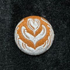 ★刺繍缶バッジ★　ラテアート　タイプB