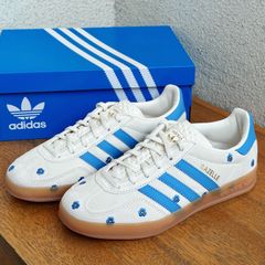 adidas Samba gazelle indoor アディダス サンバ スニーカー ホワイトブルーの小さな花スニーカー