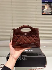 【今日特価】Chanel 23a mini 31bag（サイズ 22×14.5cm）