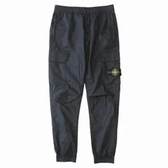 美品 23SS ストーンアイランド STONE ISLAND ガーメントダイ コットン ストレッチ シャーリング テーパード リブ カーゴ パンツ コンパスバッジ ロゴ 101531303 W31 黒 ブラック メンズのサムネイル