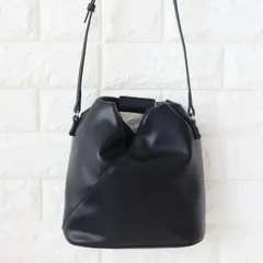 メゾンマルジェラ バッグ レディース ブラック 黒 MM6 クロスボディバッグ SB6WD0026 P4313 T8013 2023 秋冬 新作アイテム