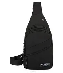 メンズ ボディバッグ ワンショルダーバッグ 斜めがけ バッグ イヤホン穴 大容量 軽量 通勤 防水