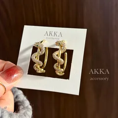 Snake twist hoop earring  ヘビ　スネーク　ツイスト　ビジュー　イヤリング　フープイヤリング　フープピアス　樹脂　金属アレルギー　ノンホールピアス　個性的　蛇　ピアス