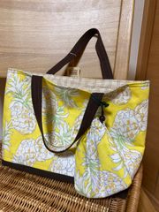 ハンドメイド　トートバック(ミニ巾着付き)  パイナップル
