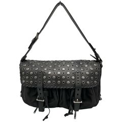 プラダ PRADA ショルダーバッグ ナイロン レザースタッズ メッセンジャーバッグ スタッズ ナイロン/レザー ブラック レディース