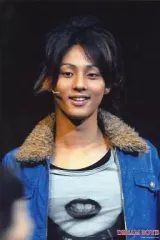 【中古】生写真(ジャニーズ) Kis-My-Ft2/藤ヶ谷太輔/ライブフォト・バストアップ・衣装青・水色・目線下・背景黒・イヤホンマイク・背景黒・2Lサイズ/DREAM BOYS 