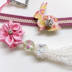 972   帯飾り  ピンク　花　薔薇のとんぼ玉 と　可愛いうさぎの帯留　ピンク　帯留め