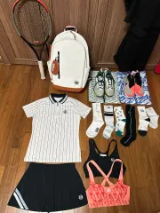 テニスバッグ ウィルソンラケット 女性用テニス服 靴下 処分