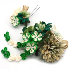 髪飾り ２点セット 緑 つまみ細工 成人式 花 和風 浴衣 着物 振袖 袴 和装 ドレス 七五三 子供 結婚式 お呼ばれ 卒業式 入学式 日本製 大きめ 髪留め ヘアアクセサリー ヘアコーム 送料無料 グリーン W 80 324-380 u952　Si