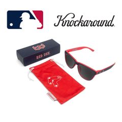 KNOCKAROUNDが、アメリカメジャーリーグ (MLB) と公式ライセンス契約を結び、ボストン・レッドソックスのデザインを施したこの夏大注目のサングラスです。
