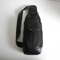 【美品】PORTER 【ヒート スリングショルダー】 ポーター ブラック ボディバッグ HEAT BAG 25100067