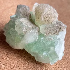 限定掲載グリーンアポフィライト原石ピラミッド形状クラスタ1キロ超