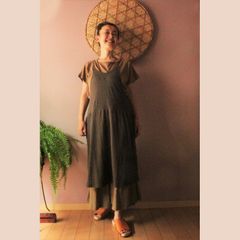 【SALE】つつむ　ヘンプとオーガニックコットンのチュニックタンク●チャコール