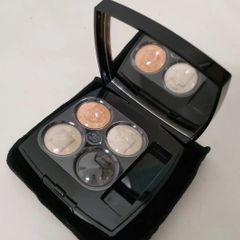 【限定品】CHANELシャネル　レキャトルオンブル　N°5 　アイシャドウ