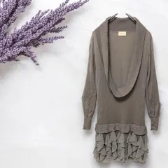 【s0135】Re. Verofonna／高品質✨️シルクニットワンピース、フリル、切替デザイン、大人可愛いのサムネイル