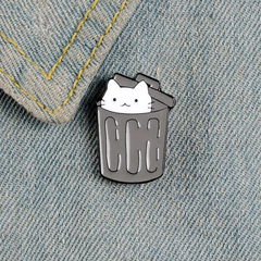 捨て猫　ピンバッチ　◆ねこ　ネコ◆
