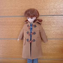 リカちゃん、ブライスちゃんサイズ ダッフルコート（キャメル