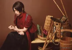 【中古】生写真(男性) 佐藤流司(加州清光)/横型・膝上・キャラクターショット/内番衣裳/ミュージカル『刀剣乱舞』～真剣乱舞祭 2017～