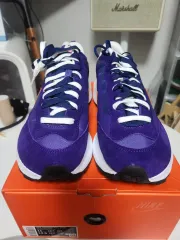 NIKE(ナイキ) sacai(サカイ) ヴェイパーワッフル ダーク 虹彩 290 サイズ