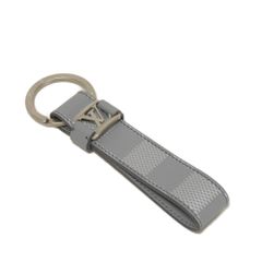 LOUIS VUITTON ルイ・ヴィトン ポルトクレ・ドラゴンヌ LV ロゴ エンボス キーリング マットシルバー バッグチャーム 美品 ダミエ アンフィニ アークティック キーホルダー M64182