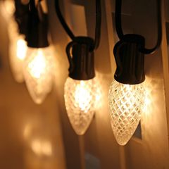 おしゃれ！ C9 LEDフィラメント ストリングライト電球 2700K乳白色 口金E17 0.7W(7W相当) 25個入 ビアガーデン・花見最適 シャンデリア交換用