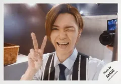 【中古】生写真(ジャニーズ) MADE/稲葉光/横型・バストアップ・衣装白・黒・右手ピース・口開け・左目閉じ/「ジャニーズJr.8・8祭り～東京ドームから始まる～」セルフィー/公式生写真