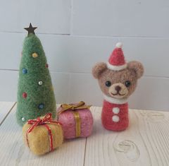 クリスマス  クマちゃんサンタ(ベージュ)