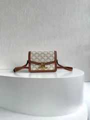 【今日特価】CELINE セリーヌ トリオンフ 紡織カンヴァス × 小牛皮 ショルダーバッグ 国内送料無料！お得な価格で在庫あり！
