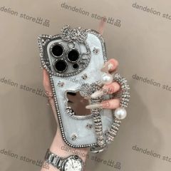 スマホケース　キティちゃん　キラキラ　鏡　ミラー　ホワイト　ストラップ付き　高級感　耐衝撃性　iPhone対応　アイフォンケース　iPhone16pro/16promax/15/14/13　可愛いケース　海外限定　新品未使用