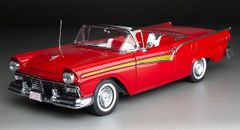 MCG 1/18 フォード ロータス コルティナ Mk.I 1966 レッド MCG 1/18 フォード ロータス コルティナ Mk.I 1966 レッド - メルカリ