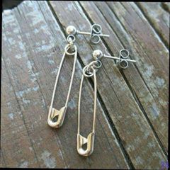 Item thumbnail for item 752f9124-61ba-49ec-8537-5e2f29ae65c7