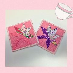 ハンドメイド　パッチdeコースター　2枚セット　パッチワーク　コースター　キッチン雑貨　インテリア雑貨　キルト　花柄