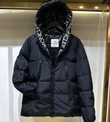 MONCLERモンクレールの秋冬保温ダウンジャケット